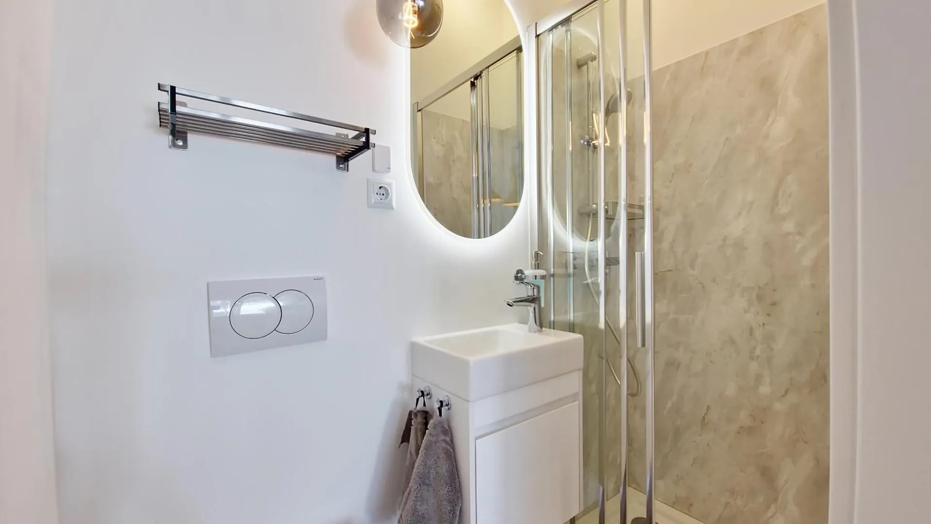 Apartamento App Coba-40M Zum Meer, Terrasse, Parkplatz, 50 Zoll Smart Tv Medulin